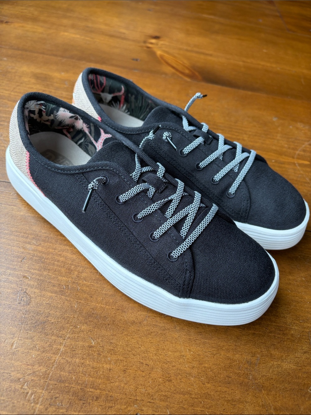 Hey Dude Cody Craft Shoes Women Sz 11